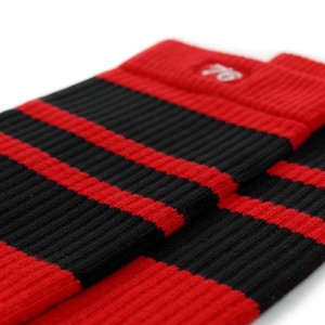 SPIRIT OF 76 The black Blacks on red Hi Socks